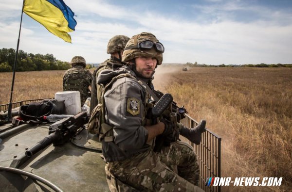 Украинские силовики за сутки 3 раза нарушили режим прекращения огня