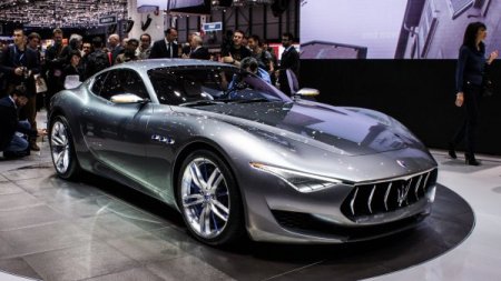 Maserati выпустит новый кроссовер, спорткар и четыре электромобиля