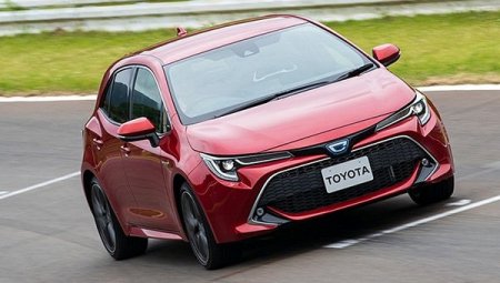 В Японии представлен хэтчбэк Toyota Corolla нового поколения