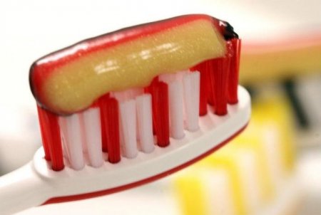 Ученые рассказали об опасности мыла и зубной пасты с триклозаном для здоровья человека