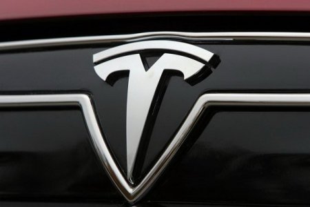 Свежий тизер кроссовера Tesla Model Y появился в сети