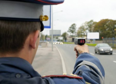 «Гаишник» из прошлого попал на видео в Воронеже