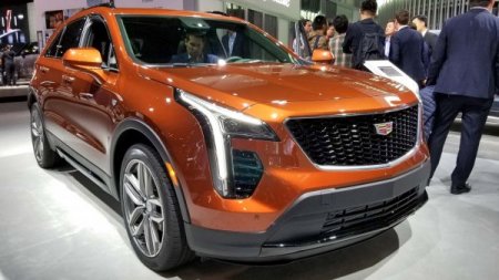 Cadillac озвучил цены на свой кроссовер XT4