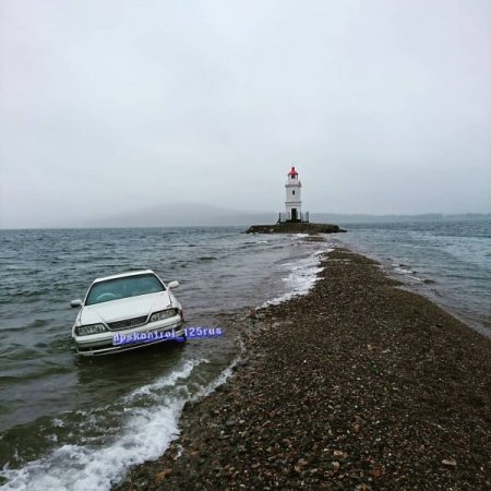 Во Владивостоке сфотографировали «автомобиль Иисуса»