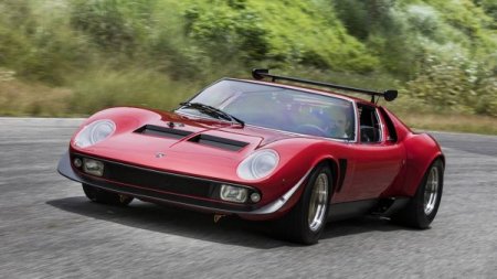 Lamborghini отреставрировал спорткар 1974 года