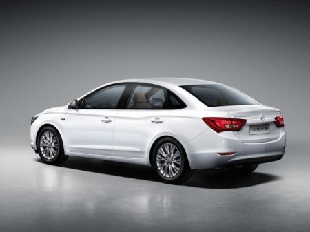 Топовый Buick Excelle оценен дешевле KIA Rio и Hyundai Solaris