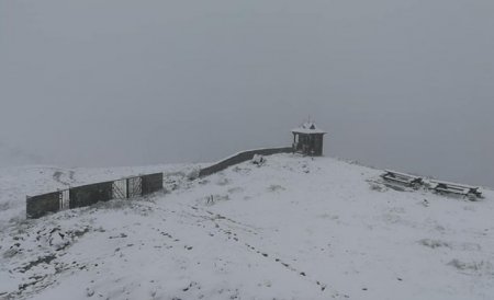 На Украине из-за выпавшего снега эвакуировали детский лагерь