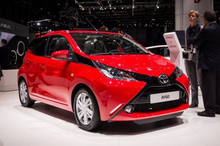 Toyota объявила цену на новый хэтчбек Aygo