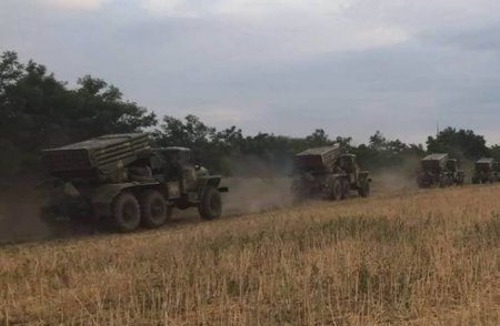 Украинская артиллерия провела учения близ границы с Крымом