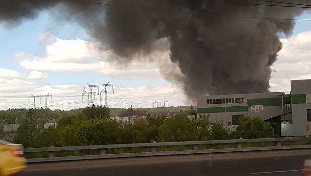 В Мытищах локализовали крупный пожар на площади 3,5 тысячи "квадратов"