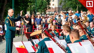 Президентский оркестр в Александровском саду