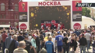 На Манежной площади показали Кубок чемпионата мира по футболу — LIVE