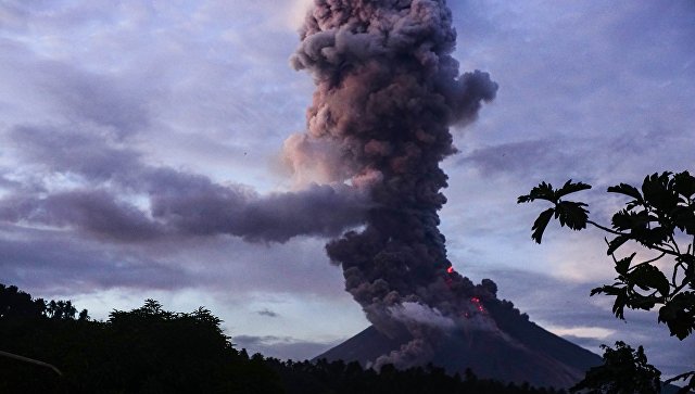 В Гватемале число жертв извержения вулкана возросло до семи - РИА Новости, 04.06.2018