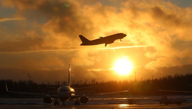 Вылетевший из Якутска самолет вернулся из-за технической неисправности