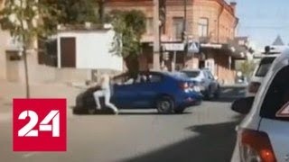 Житель Хабаровска в сердцах сбил повздорившую с ним супругу - Россия 24