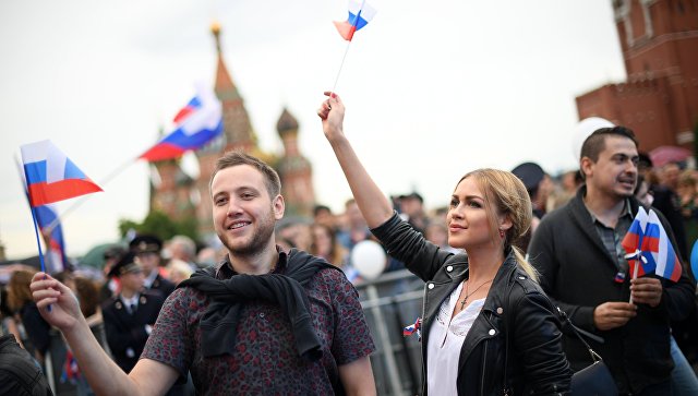 Москву украсят видеоинсталляциями и плакатами ко Дню России