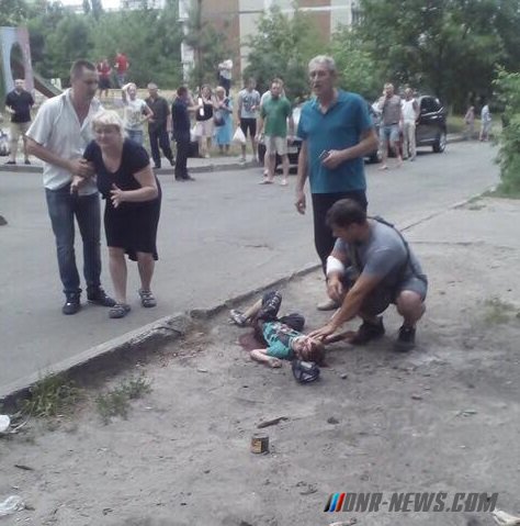 В Киеве "атошник" заминировал от угона свой автомобиль "Волга", в результате взрыва ренены четверо детей