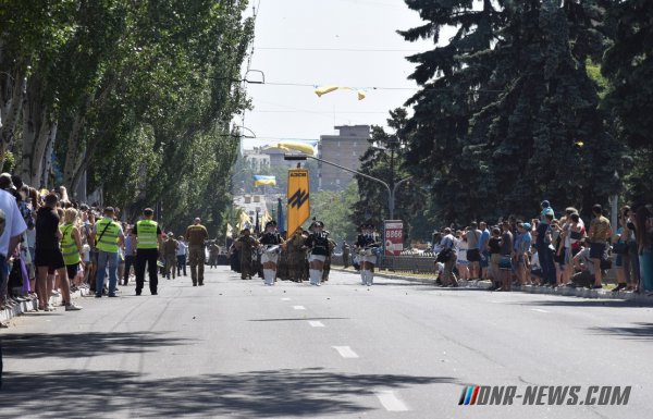 Украинские власти Мариуполя отпраздновали "день освобождения города от ДНР"