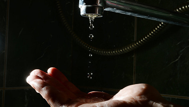 Москвичи могут пить воду из-под крана, заявили в Мосводоканале