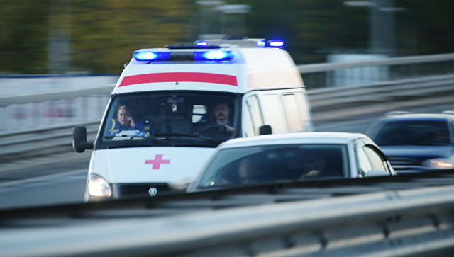 В Москве три человека пострадали в ДТП с грузовиком