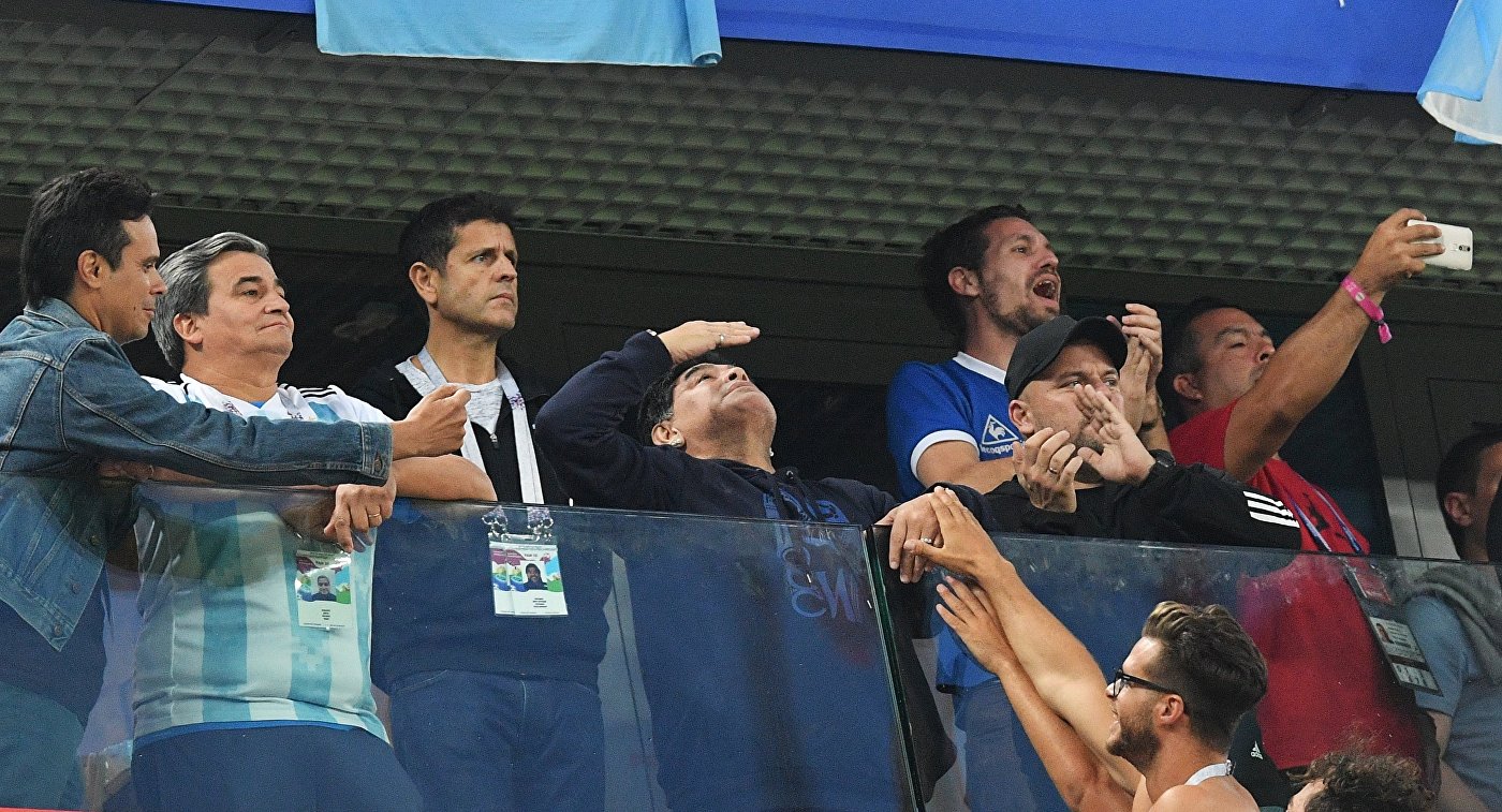 Шоу должно продолжаться: Марадона украл победу Аргентины