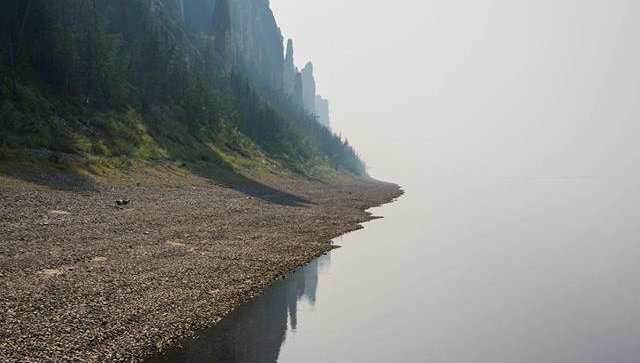 В Якутии теплоход сел на мель