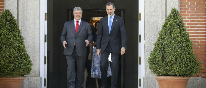 Порошенко надеется на содействие Испании в освобождении украинских заложников и политических заключенных