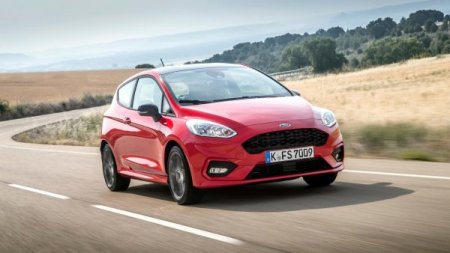 В скором времени на рынок выйдет "заряженный" хэтчбек Ford Fiesta ST Line