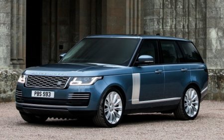 Range Rover с миллионным тюнингом восхитил воронежцев