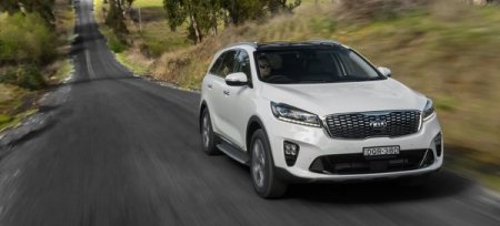 Владельцы KIA постарше предпочитают ездить на Sorento