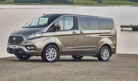 В продажу поступили Ford Tourneo Custom и Transit Custom