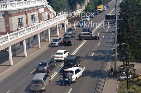 В Красноярске произошло массовое ДТП