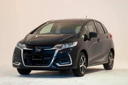 Honda Fit с тюнинг-пакетом Modulo Style появился в продаже