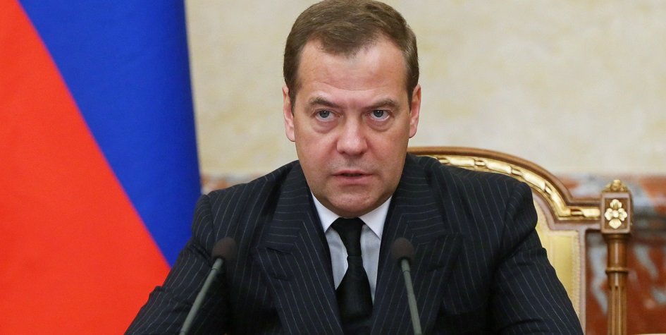 Медведев рассказал о жестких требованиях к работающим по ДДУ банкам