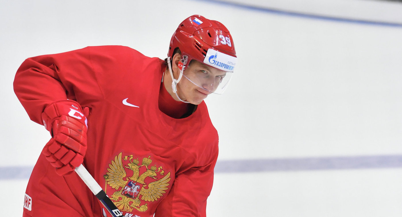 Хоккеист Санников после перехода в "Локомотив" надеется вернуться в сборную