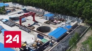 Под разлившимся Амуром идут работы по возведению газопровода "Сила Сибири" - Россия 24