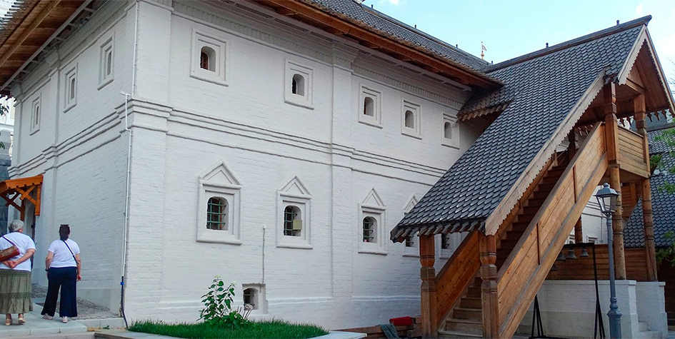 Рядом с Кремлем восстановили монашескую келью XVII века