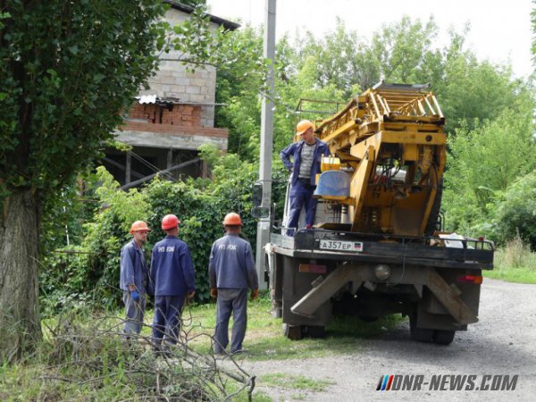 Энергетики ДНР вернули нарушенное ураганом электроснабжение в дома 24 000 абонентов