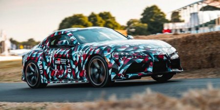 Новую Toyota Supra покрыли уникальным камуфляжем от военного линкора