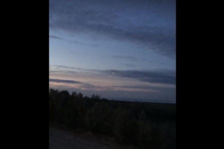 Над Югрой метеор показался на фоне заката