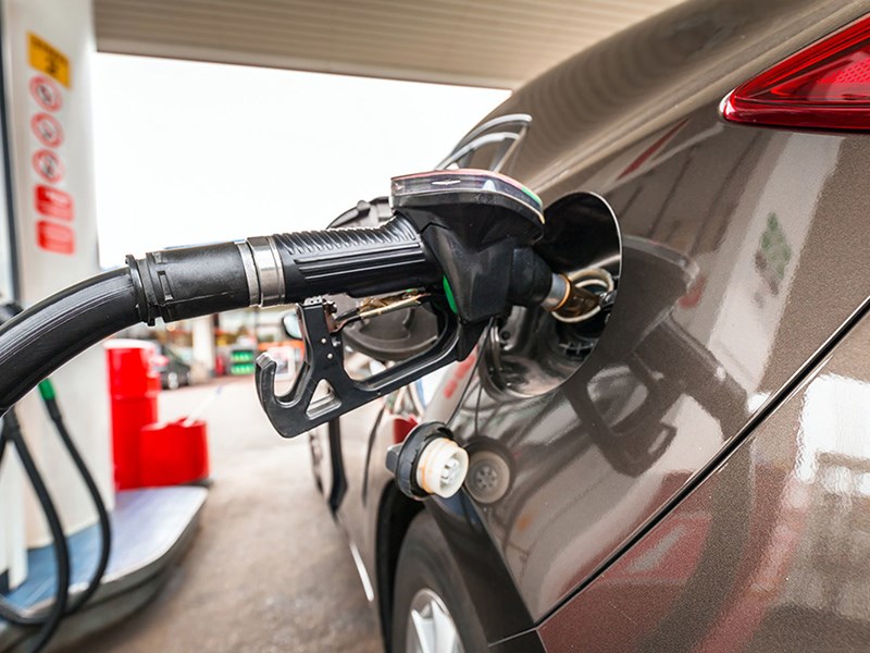 Где бензин стоит дешевле всего? Исследование