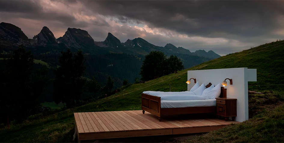 Без стен и крыши: в Швейцарии построили отель категории 0 звезд