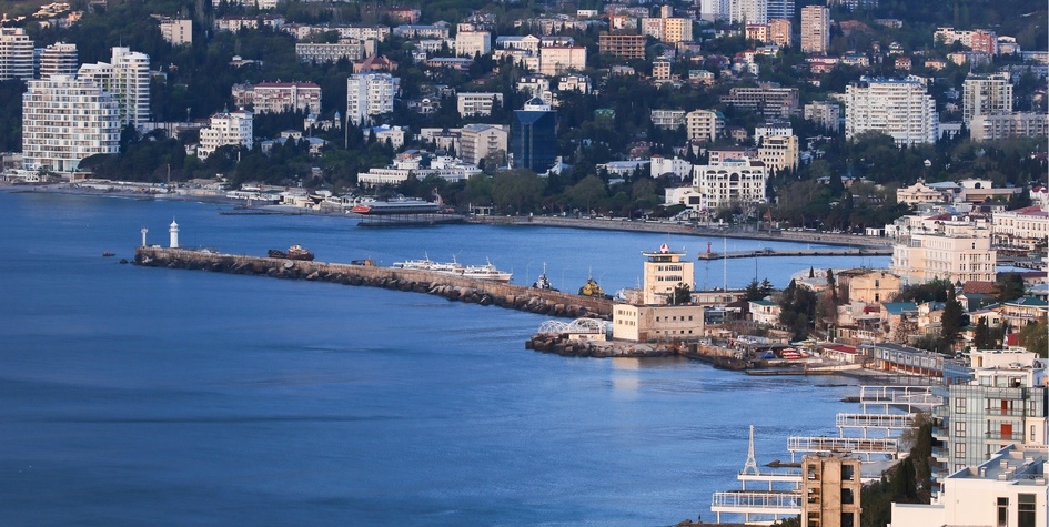 Риелторы назвали стоимость самого дешевого дома на побережье Крыма