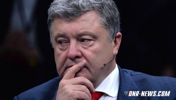 Украинские СМИ "не могут найти" Порошенко после крестного хода
