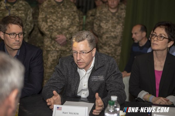 Курт Волкер обвинил Россию в создании "гуманитарной, экономической и экологической катастрофы в Донбассе"