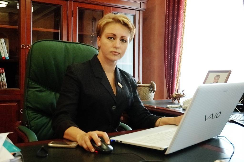 Министр труда Саратовской области опозорилась на камеру