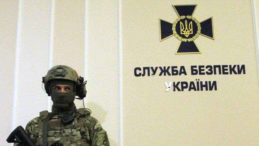 Офицеры СБУ должны признаться в связях с Россией и Крымом