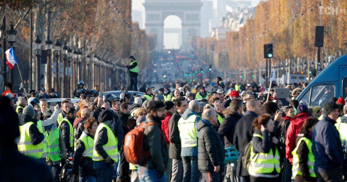 Политики считают, что 2019 год может стать для Евросоюза началом конца