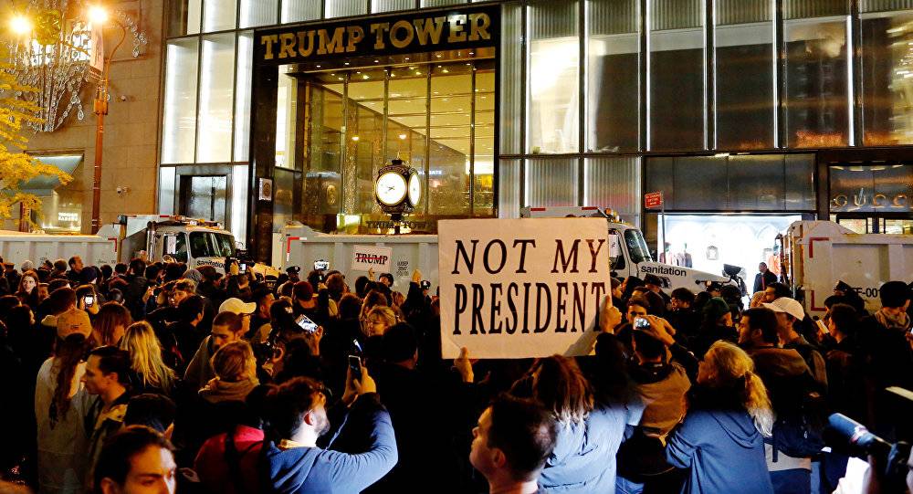 В США прокатилась волна протестов