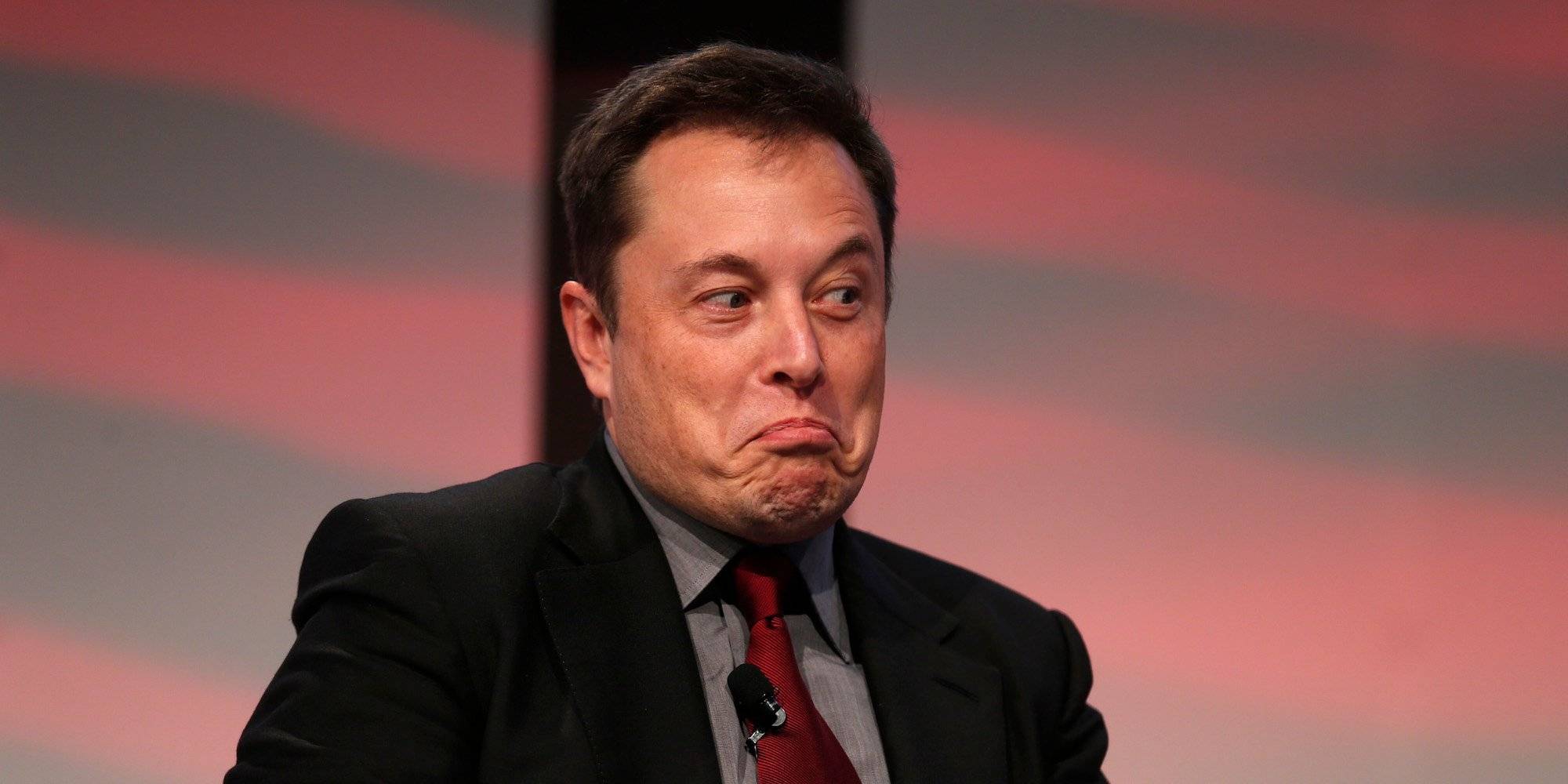 Tesla потеряла миллиард долларов за 2018 год, но Илон Маск не унывает
